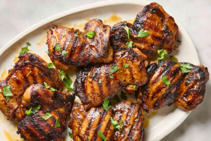 I Ditched Homemade Marinades for This Legendary  Steak House Dressing — And My Chicken Has Never Been Juicier