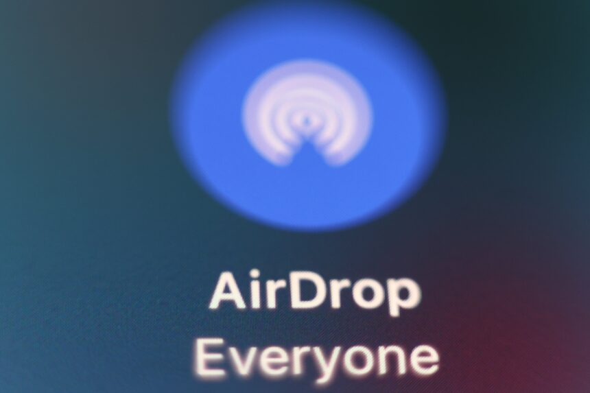 Here’s a list of every Android device that has or will soon get AirDrop