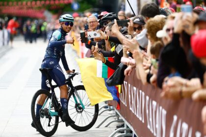 Santiago Buitrago out with concussion after Giro d’Italia stage 2 crash, fractures in lower back for Andrea Vendrame