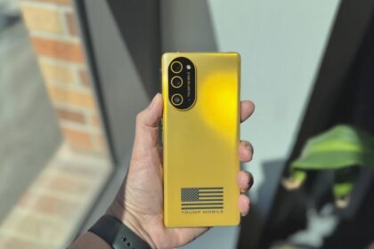 The T1 Trump Phone Is the Same Color as Scrooge McDuck’s Gold Coins