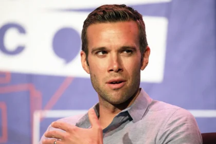 Barack Obama’s Former Speechwriter Says Founders Make This 1 Public Speaking Mistake. Here’s How to Avoid It