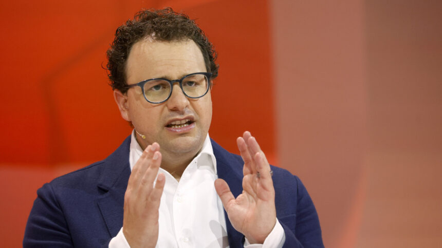 Anthropic reportedly agrees to pay Google 0 billion for chips and cloud access