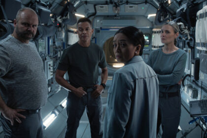 For All Mankind Finale: EPs Explain The ‘Difficult’ Choice To Kill Off [Spoiler] — Plus, More On That Time Jump Mystery