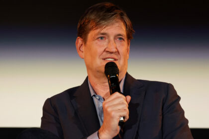 Why Scrubs Creator Bill Lawrence Used To Be Against The Idea Of A Revival