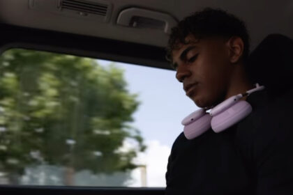 Lamine Yamal shares pictures teasing the new Beats headphones on the way