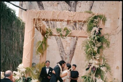 The Bride and Groom Blended Their Indian Heritage With Local Traditions at This Oaxacan Wedding