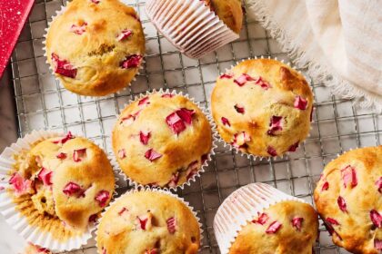 Rhubarb Muffins