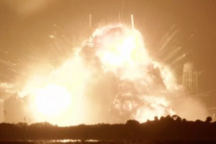 Blue Origin’s New Glenn Rocket Ground Test Ends in Fiery Florida Explosion
