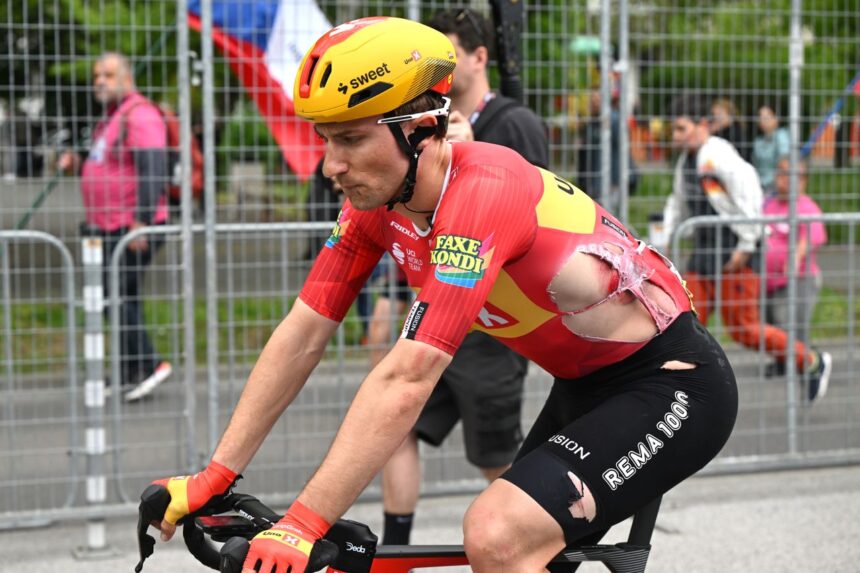 ‘I don’t know if it was anybody’s mistake’ – huge pile-up mars finale of Giro d’Italia stage 1