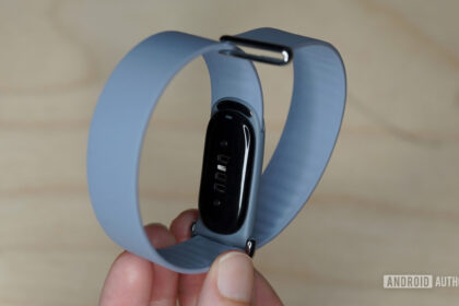 Some clever Fitbit Air owners put a watch on their band and it doesn’t look half bad
