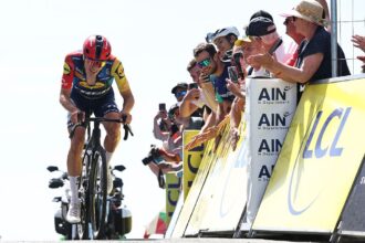 ‘It was stupid’ – Juan Ayuso disappointed after a miscalculated attack costs him victory atop Grand Colombier at Tour Auvergne-Rhône-Alpes