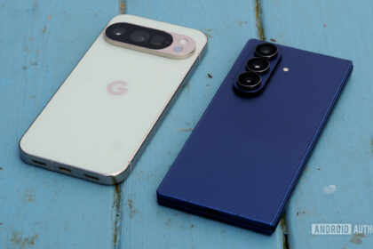 I like Pixel phones, but these 5 features are why I stick with Samsung