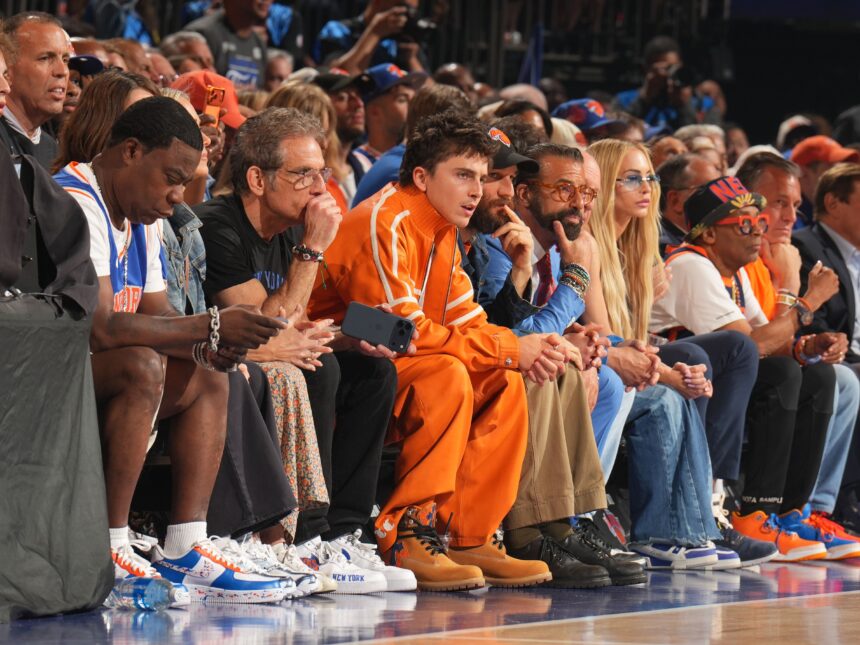 10 Unexpected Fashion Moments You Might Have Missed at the Knicks Game
