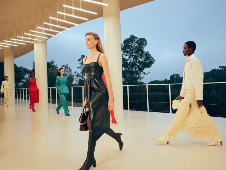 Miley Cyrus, Kerry Washington, and More Rejoice As Hermès Descends in Bel Air