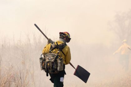 New Bill Would Block Public Lands Layoffs Until 2030