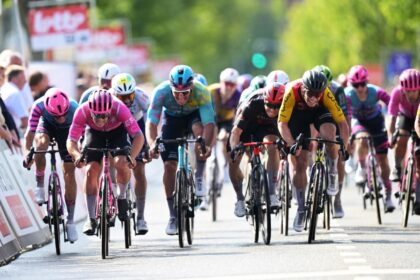 Young Brit Noah Hobbs celebrates first pro win at Heistse Pijl