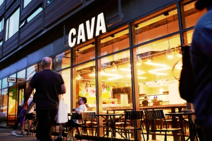 While Wendy’s and Pizza Hut Close Hundreds of Stores, This Fast-Casual Chain Is Launching Its Biggest Expansion Yet
