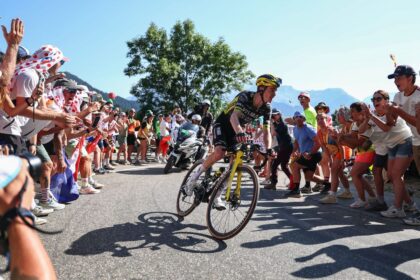 ‘You probably need six minutes’ – Sepp Kuss tries but can’t resist Tadej Pogačar on Alpe d’Huez at Tour de France