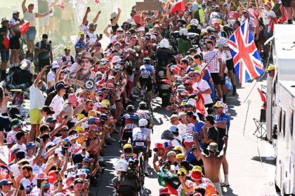 ‘With all those people, something was bound to go wrong’ – Remco Evenepoel strengthens his Tour de France position despite being blocked by fans and motorbikes on Alpe d’Huez